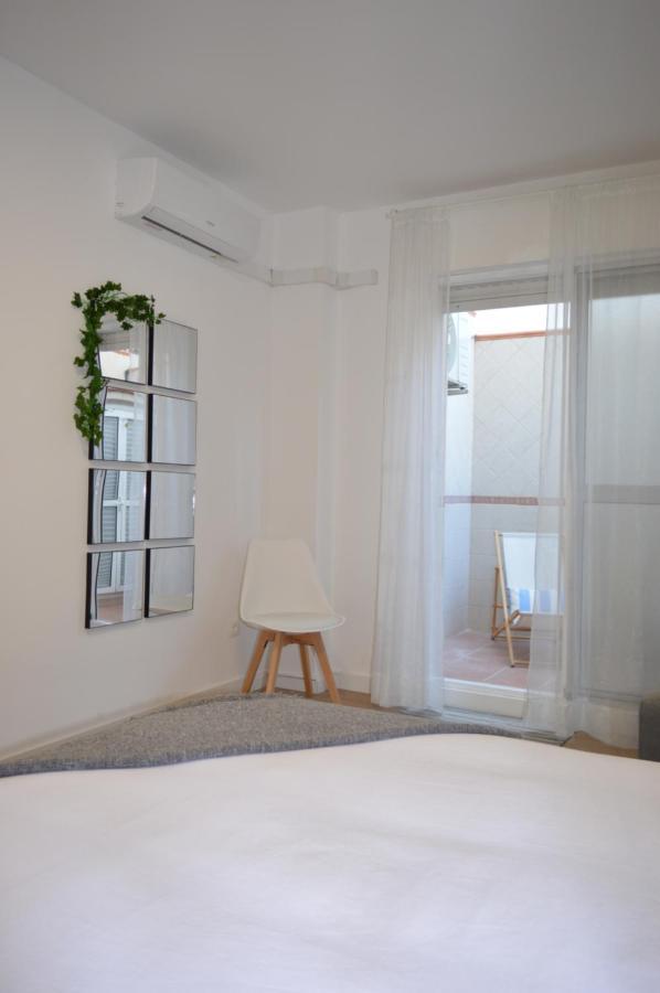 Floridos Playa Piso Reformado De 2 Habitaciones A 50M De La Playa La Cala Del Moral Luaran gambar